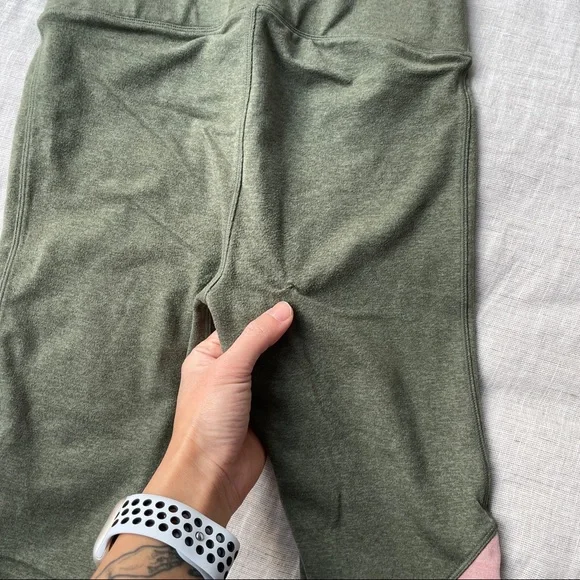 WE OVER ME Synergy Leggings Green Olive Pink XS - Picture 4 of 10